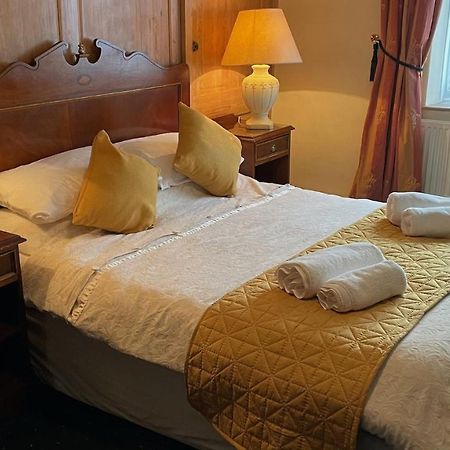 Crown Hotel Downham Market Zewnętrze zdjęcie