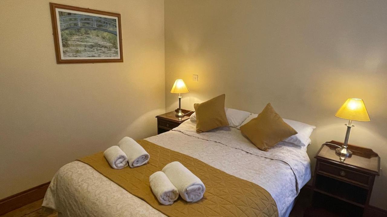 Crown Hotel Downham Market Zewnętrze zdjęcie