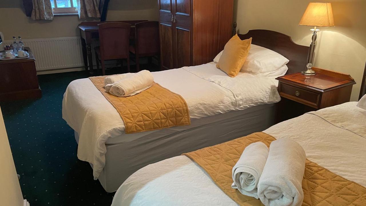 Crown Hotel Downham Market Zewnętrze zdjęcie