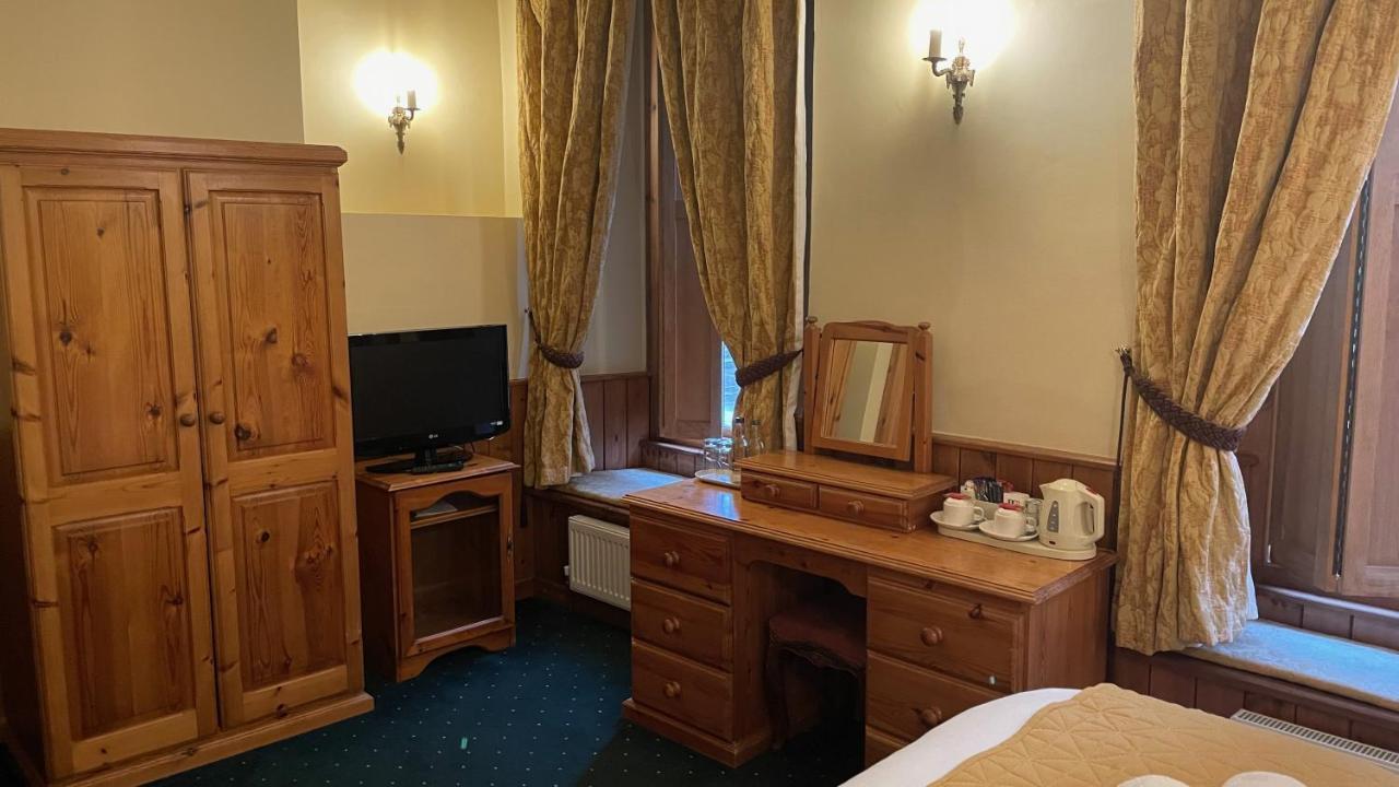 Crown Hotel Downham Market Zewnętrze zdjęcie