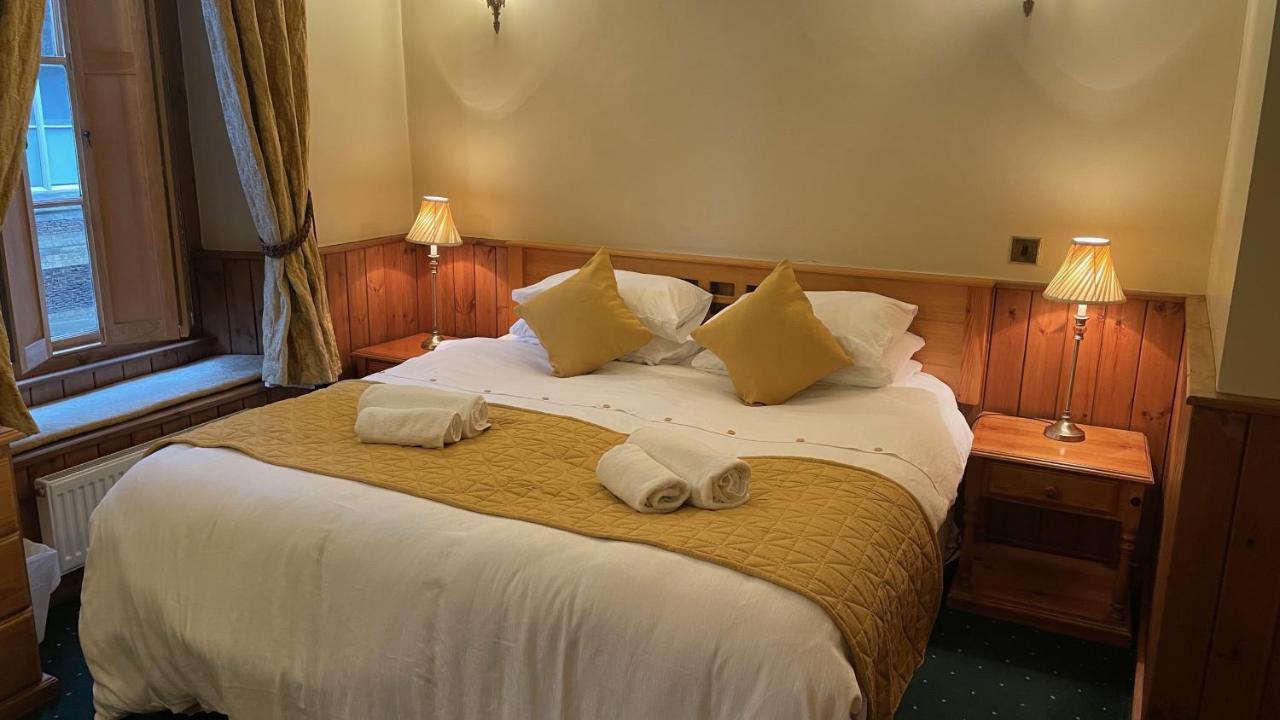 Crown Hotel Downham Market Zewnętrze zdjęcie
