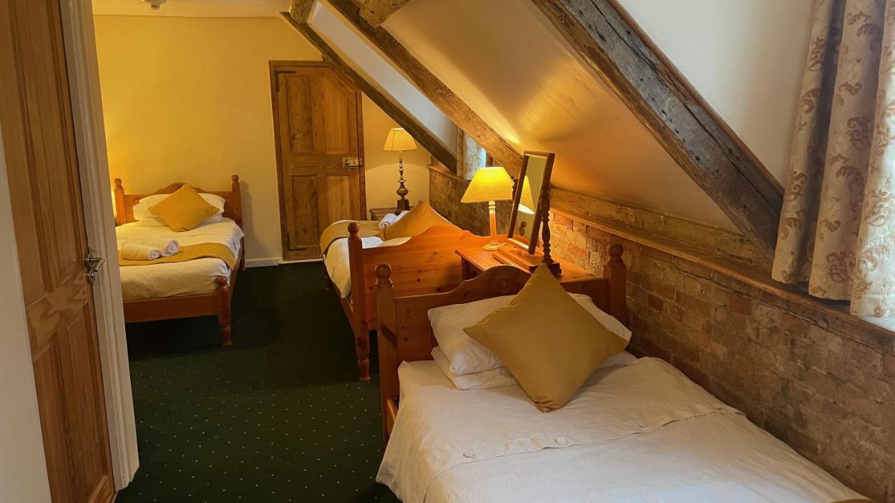 Crown Hotel Downham Market Zewnętrze zdjęcie