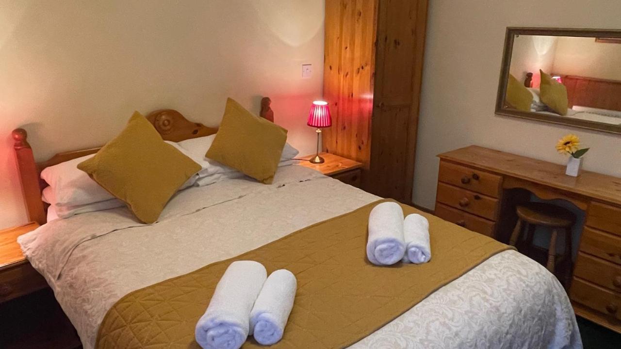 Crown Hotel Downham Market Zewnętrze zdjęcie