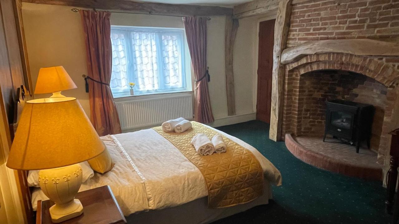 Crown Hotel Downham Market Zewnętrze zdjęcie